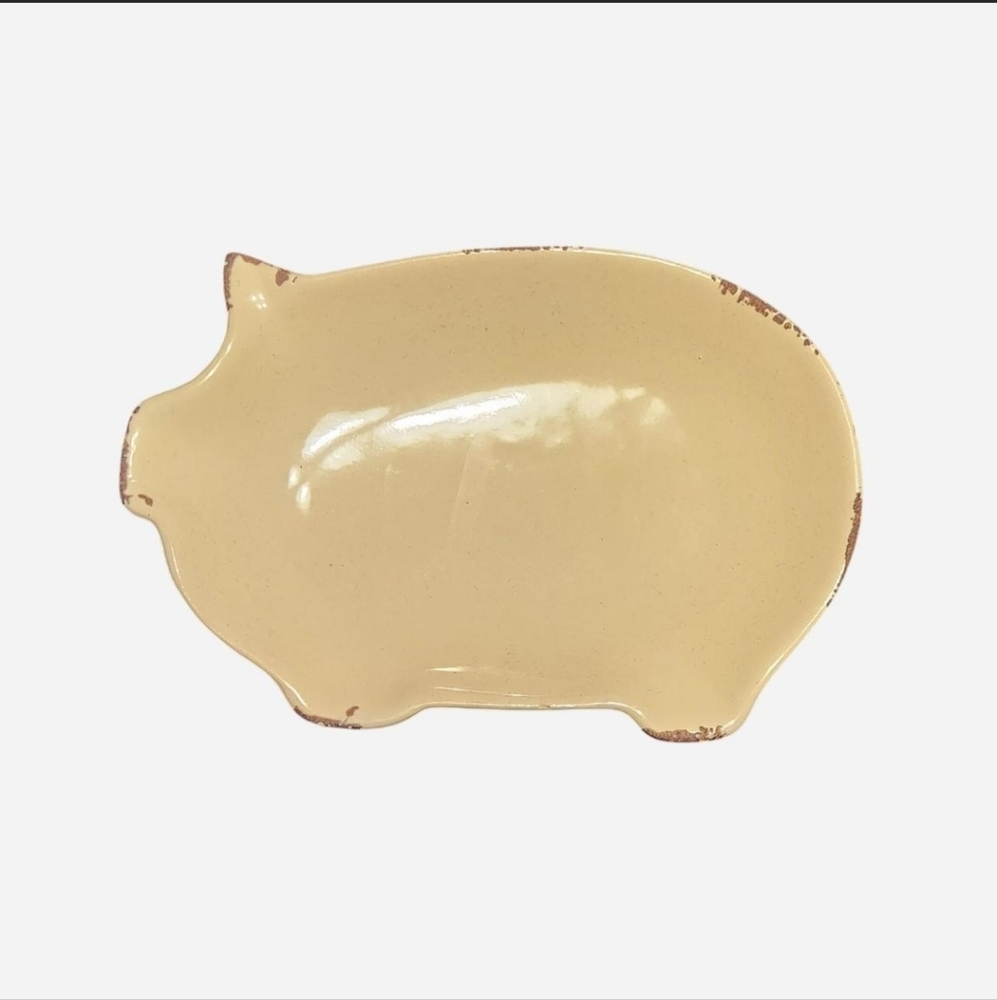 Cream Pig-Shaped Plate Rustic